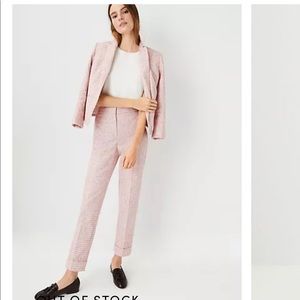 🌸ISO petite high rise ankle pant in houndstooth🌸